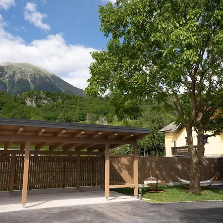 Kalan Boutique * Zirovnica