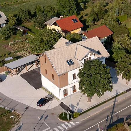 Kalan Boutique * Zirovnica