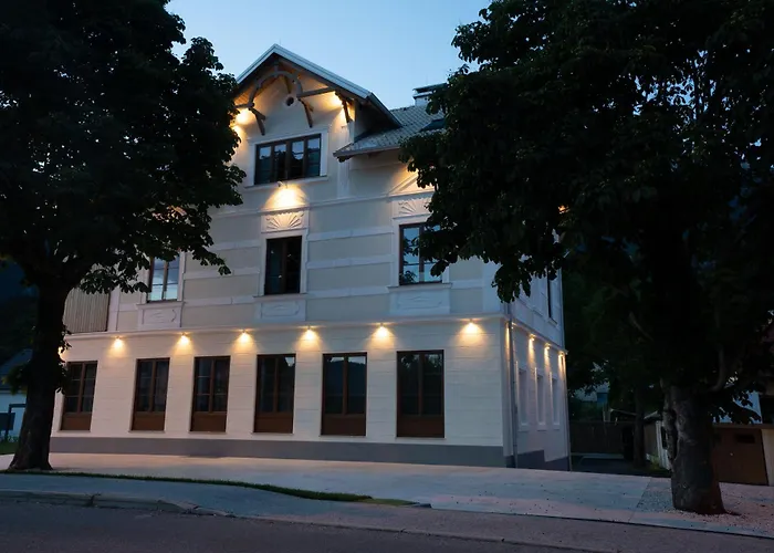 Kalan Boutique Zirovnica