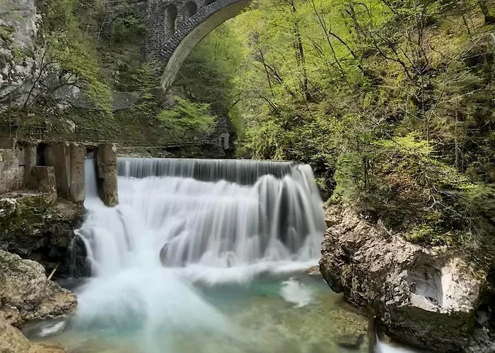 Kalan Boutique Zirovnica