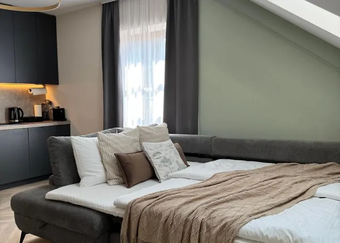 Kalan Boutique Zirovnica